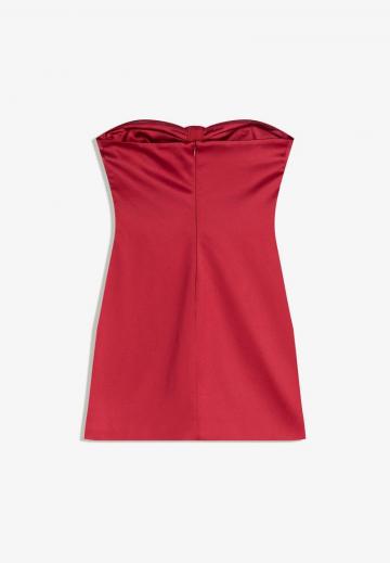 Платье без бретелек