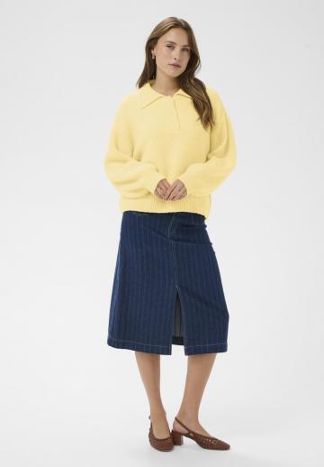 Пуловер с воротником поло