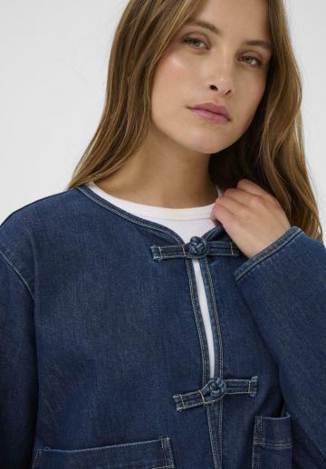 Джинсовая жилетка