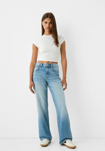 Клешеные джинсы