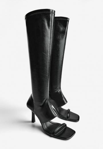 Высокие сапоги