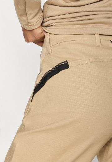 Спортивные штаны