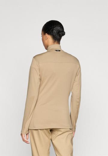 Спортивная толстовка