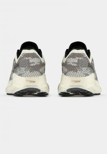 Беговые кроссовки