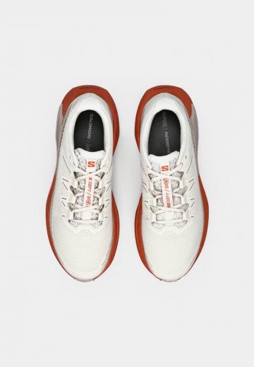 Беговые кроссовки