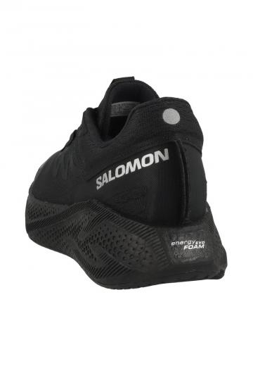 Походные кроссовки