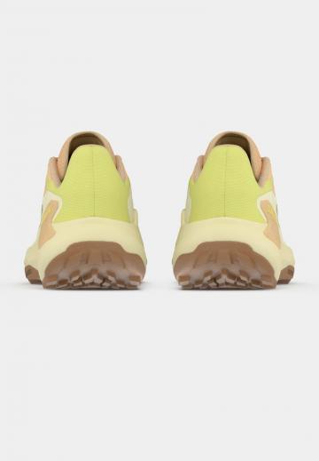 Беговые кроссовки