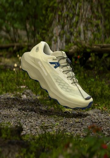 Беговые кроссовки