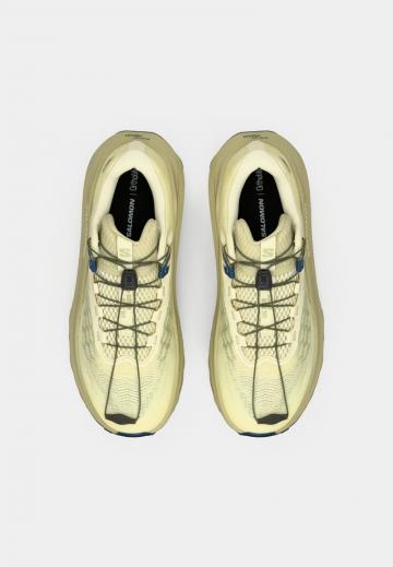 Беговые кроссовки