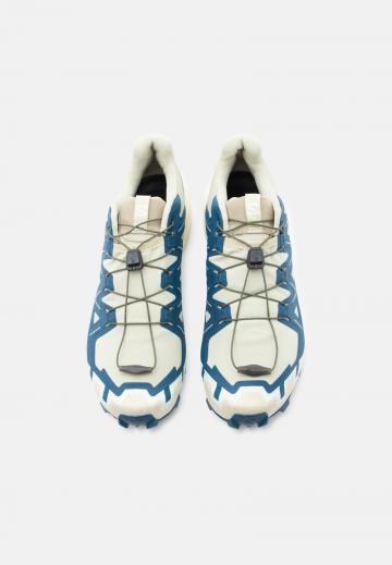 Беговые кроссовки