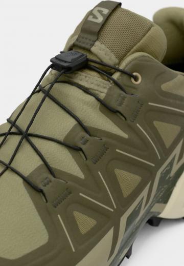 Беговые кроссовки