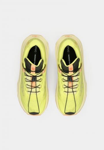 Беговые кроссовки