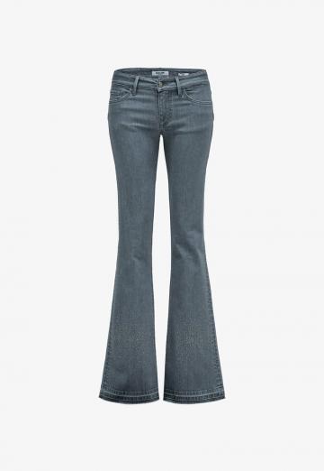 Клешеные брюки