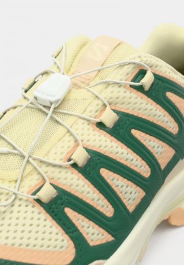 Беговые кроссовки