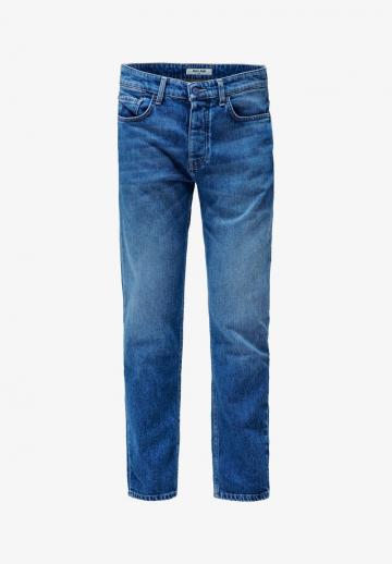 Прямые джинсы