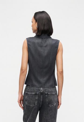 Джинсовая жилетка