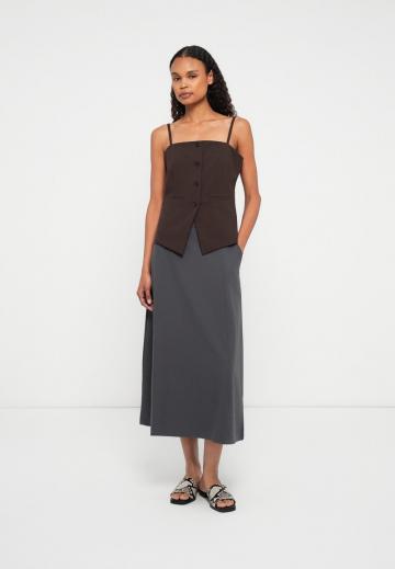 Топ на бретельках