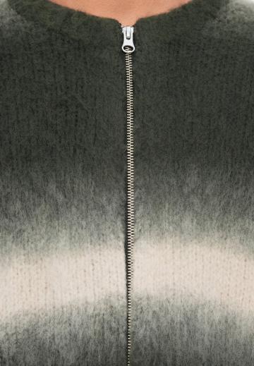 Вязаная кофта