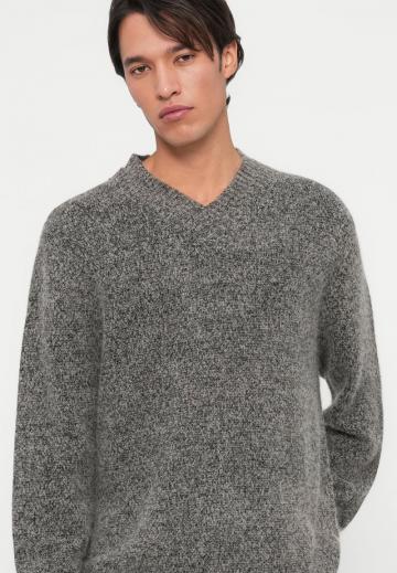 Пуловер
