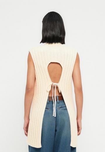 Пуловер без рукавов