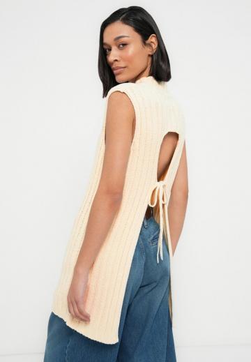 Пуловер без рукавов