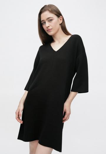 Вязаное платье