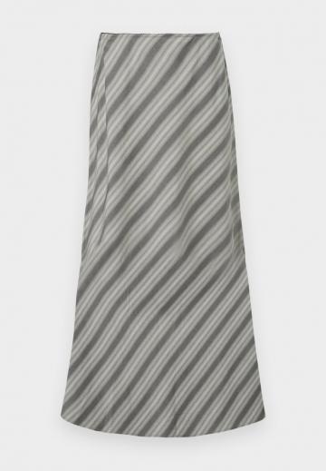 Длинная юбка