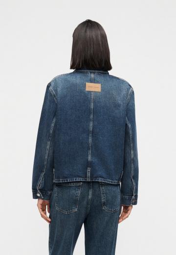 Джинсовая куртка