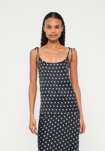 Атласная блузка