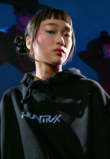 Пуловер с капюшоном