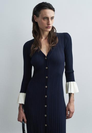 Вязаное платье