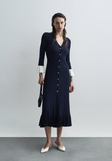 Вязаное платье