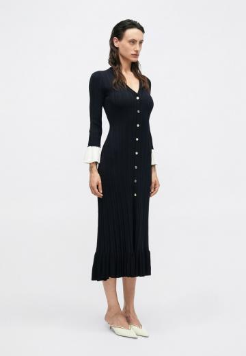 Вязаное платье