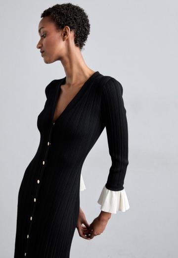 Вязаное платье