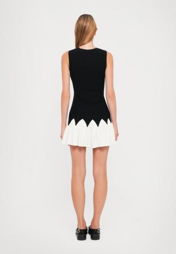 Вязаное платье