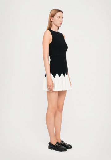 Вязаное платье