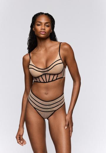 Бюстгальтер на косточках