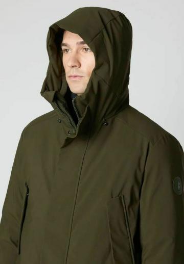 Короткое пальто