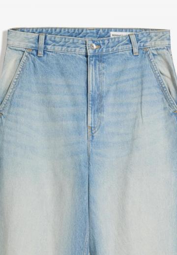 Прямые джинсы