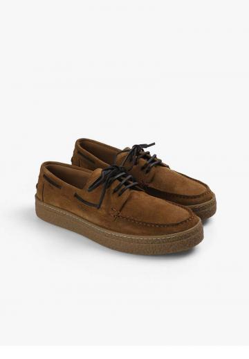 Ботинки на шнуровке