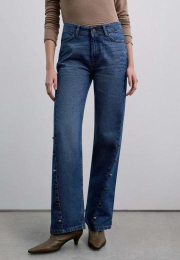 Прямые джинсы