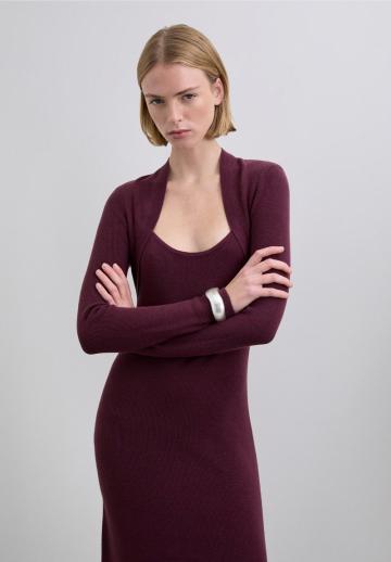 Вязаное платье