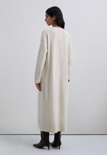 Вязаное платье