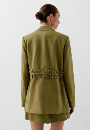 Блейзер с накладными карманами