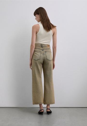 Прямые джинсы