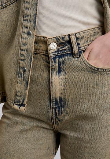 Прямые джинсы