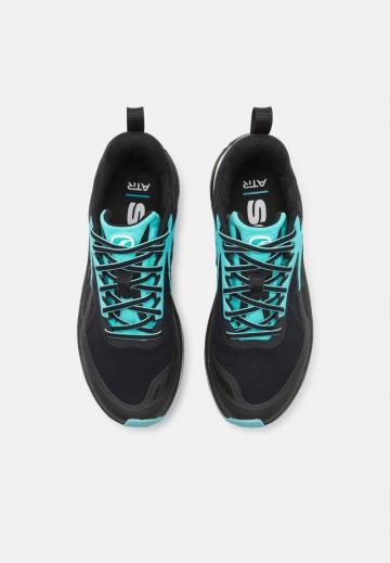 Беговые кроссовки