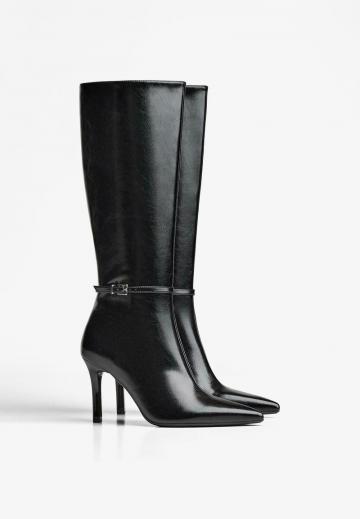 Высокие сапоги