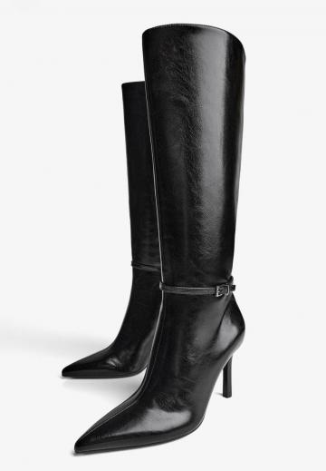 Высокие сапоги