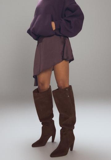 Высокие сапоги